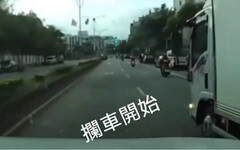 中壢小貨車無腦逼車！急煞擋車、蛇行阻路 遭警逮個正著