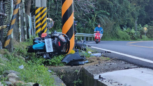 快訊/載高中同學返宿舍！18歲男大生夜衝猛撞電桿 2人噴飛魂斷苗栗