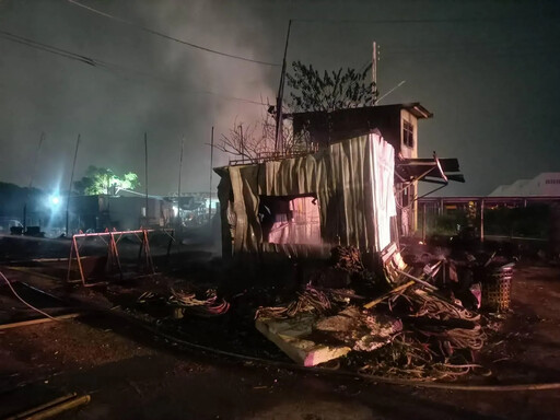 快訊/台南又驚爆火災！鐵皮屋猛烈火舌狂竄 濃煙直沖天祭幸無傷亡