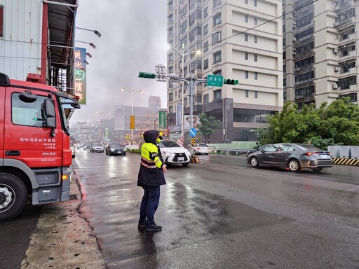 影/桃園嚴重大規模火警！工廠遭祝融「白天秒變黑夜」傷亡仍不明 警消全力灌救中