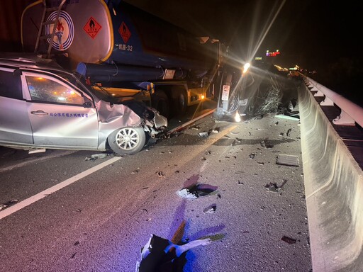 影/救不回來！國3香山段6車嚴重追撞慘變死亡車禍 2死1命危