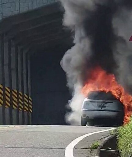 影/國3、台9丁線接連「中午火燒車」烈焰畫面直擊