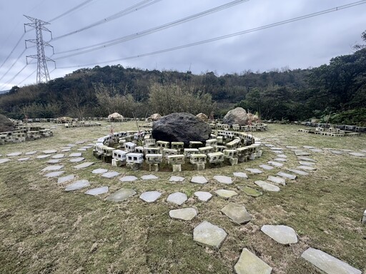 影/再探「台版巨石陣」！萬里「亞特蘭提斯」教團3處 原地主家人現身