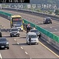 中部重大車禍！國6西向草屯段「5大小車追撞」回堵10公里