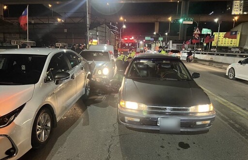 重大車禍！新北男駕車突昏迷追撞4車 無呼吸心跳送醫