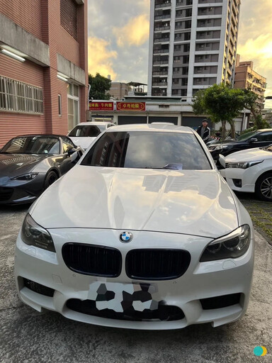 影/詐騙水房藏身板橋檳榔攤 警攻堅逮收水頭扣BMW豪車