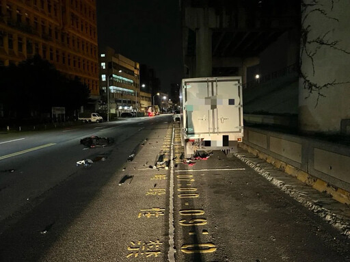 無緣與家人共度新年！機車撞路邊貨車 新莊女爆頭身亡