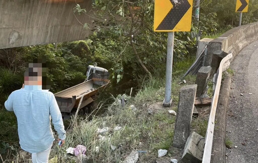 國道重大事故！國3燕巢段砂石車衝出邊坡 1人受傷