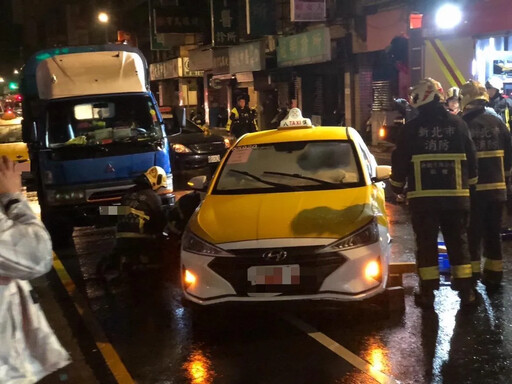 影/悚！中和翁過馬路先遭酒駕移工撞倒 再被3車輾死