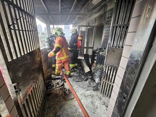 新店驚悚氣爆！民宅6樓頂樓「轟」聲巨響竄火煙 2人嗆傷