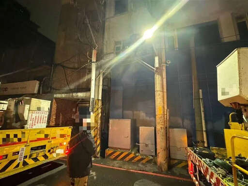 影/跟死神搶命！33歲工人遭電擊命危 台電：提供必要協助