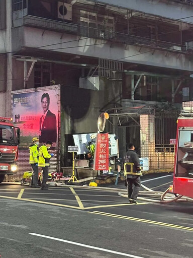 汐止社區地下室大火！「車輛狂燃」灌救畫面直擊