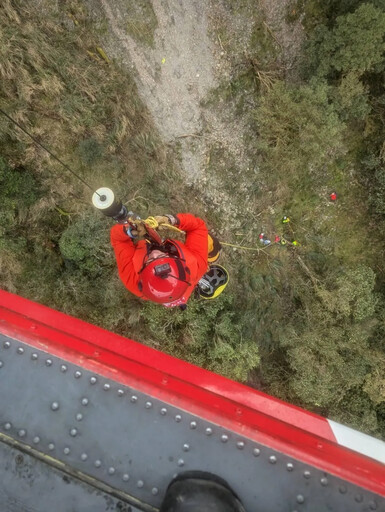 救到人了！宜大登山社爬古魯林道 男大生墜谷腦震盪