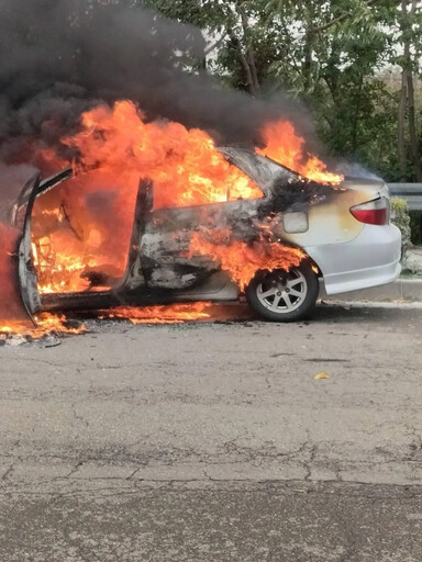 后里火燒車！72歲女活活燒死 73歲男駕駛燒燙傷急送醫