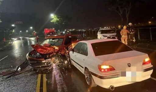 蘇澳廢鐵車禍！雨天打滑1擊2「撞成泥」2傷 肇事男命大無恙