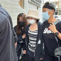 董座殺人案最新！技術長遺體解剖 妻子悲痛現身低頭不語