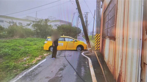 計程車自撞電線桿！桃園八德4戶短暫停電