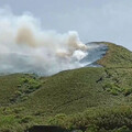 影/陽明山小油坑火燒山「火勢擴大」 陽管處：請儘速撤離