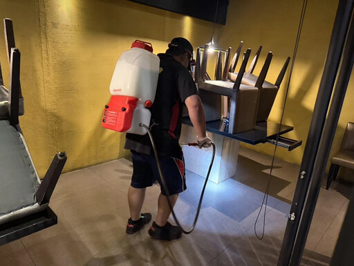 影/高雄「碳佐麻里」燒肉店爆食物中毒！衛生局勒令停業
