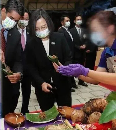影/慎入!屏東比特犬咬死柴犬「撕咬鎖喉直擊」