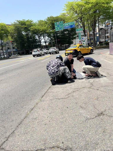 影/詐團車手假冒檢警!小黃司機助逮人 警頒獎金5萬