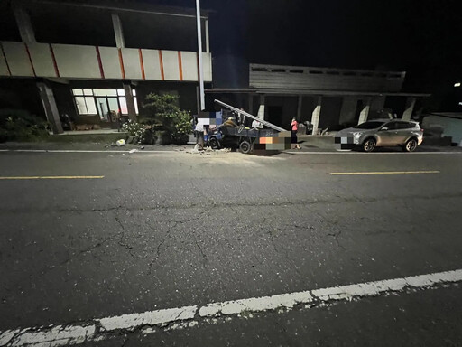 影/酒駕葬身山中!嘉義運將喝茫「開貨車撞電桿」慘死