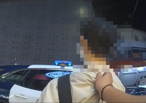 影/逢甲商圈「1晚2隻狼」!警40分鐘逮2男拍裙底
