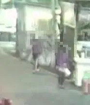 影/三重女工討薪水找錯人 「魯小小」慘遭球棒痛毆