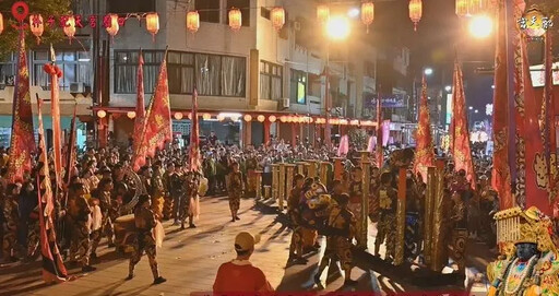 舞獅表演驚魂!2陣頭人員踩空撞柱送醫 驚悚畫面曝