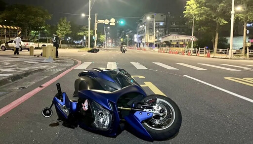 基隆26歲男騎機車撞待轉同事慘死 檢警相驗母淚崩