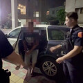 影/台南通緝犯拒檢逃逸「BMW被開2槍」 3小時落網