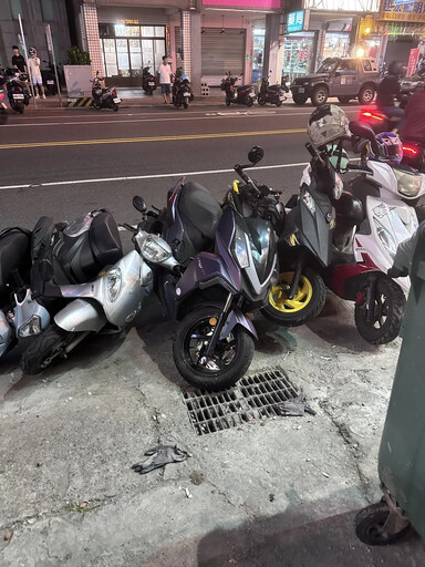 400萬名車出事!台中男違停沒拉手煞 連撞12車1女