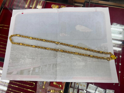 台南毒蟲佯裝顧客搶金飾!7小時後慘遭逮捕