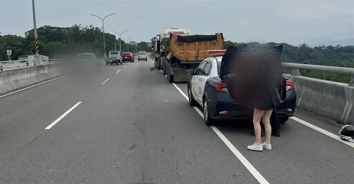 影/頭份砂石車拋錨!駕駛下車摔倒 遭機車輾頭拖30米慘死