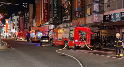 屏東逢甲路商圈火警！70多歲婦人困屋內死亡