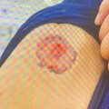 北捷板南線車廂爆衝突 男子推擠遭壓制怒咬人
