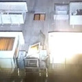 影/北市信義區住宅火警！屋主急帶愛犬逃頂樓 警消疏散70人