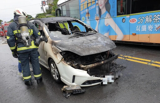 陽明山仰德大道火燒車 休旅車陷火海駕駛急逃生