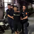 影/逮到了！新莊「暴力扯脖」飛車搶金項鍊 嫌犯落網