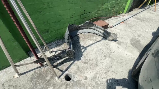 影/衰!屏東男自家門口騎樓納涼 遭酒駕男直衝撞飛