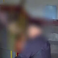 影/討債衝突畫面曝！高雄債主遭刀刺胸、背 倒臥血泊命危