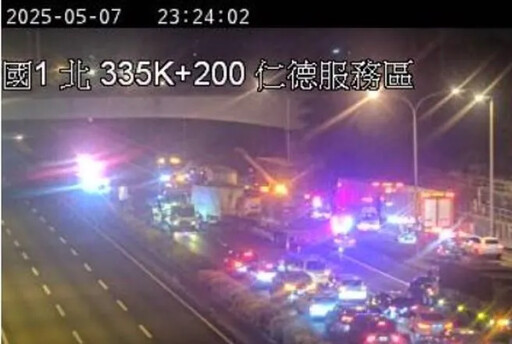 影/絕望片!國1仁德段悲慘死亡車禍 女乘客浴血哭喊「救我」