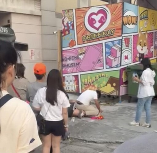 影/發結緣品爆衝突直擊!白沙屯媽祖男信眾遭壓地狂扁
