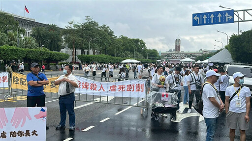 影/上千人湧凱道聲援剴剴案!賈永婕:死刑對惡保母也是人道
