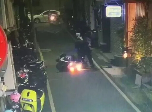 影/慎入!新竹越南車手失風 嚇到當場烙賽