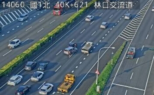 國1林口段2車追撞佔中線 北上塞爆時速剩30