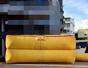 高雄男持刀狂刺前妻 13樓陽台與警對峙