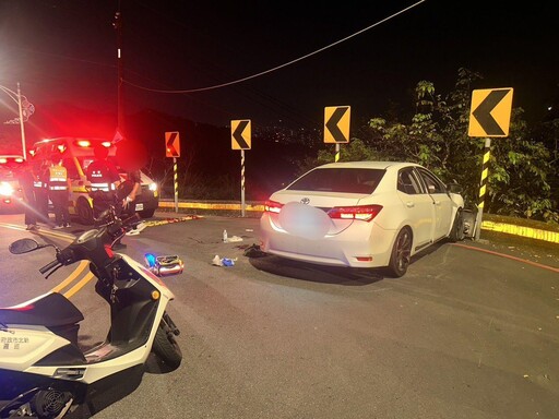 中和18歲女無照駕車自撞護欄 5傷其中1人腦出血