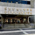 不滿雜貨店顧客亂停車丟菸蒂！士林男5句髒話遭罰6千