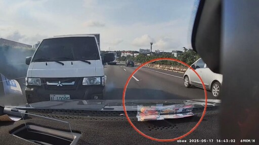 影/白沙屯媽祖顯聖?「平安符滑出」國道前車打轉突止住